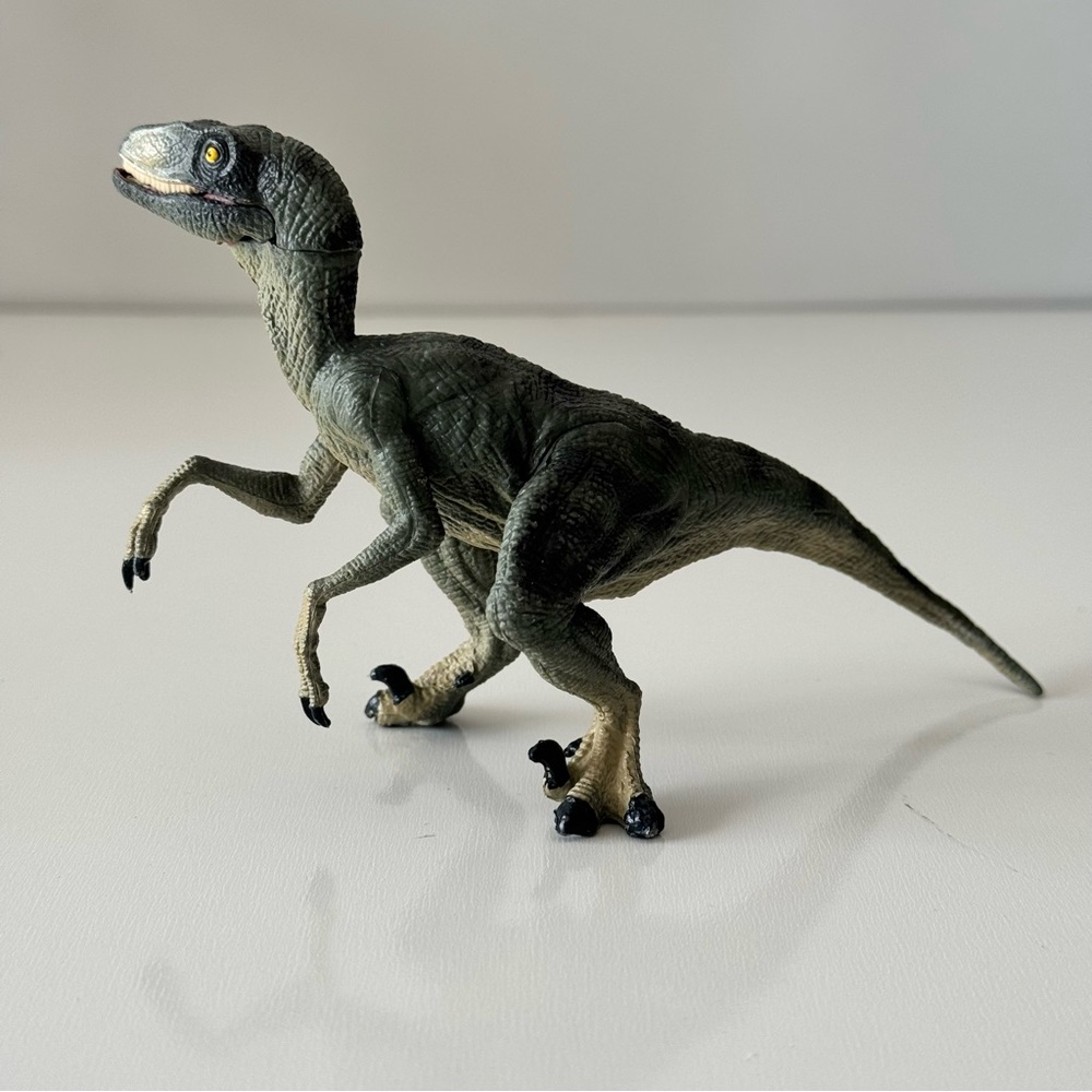 Velociraptor Dinosaur Action Figure Reptile Toy 5 inch